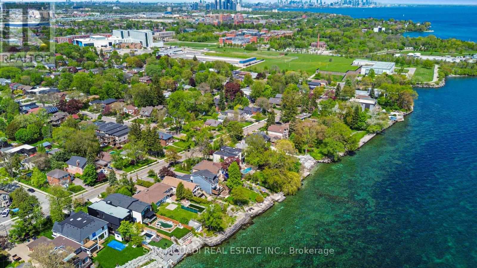 67 Lake Promenade, Toronto, Ontario  M8W 1A2 - Photo 50 - W13803302