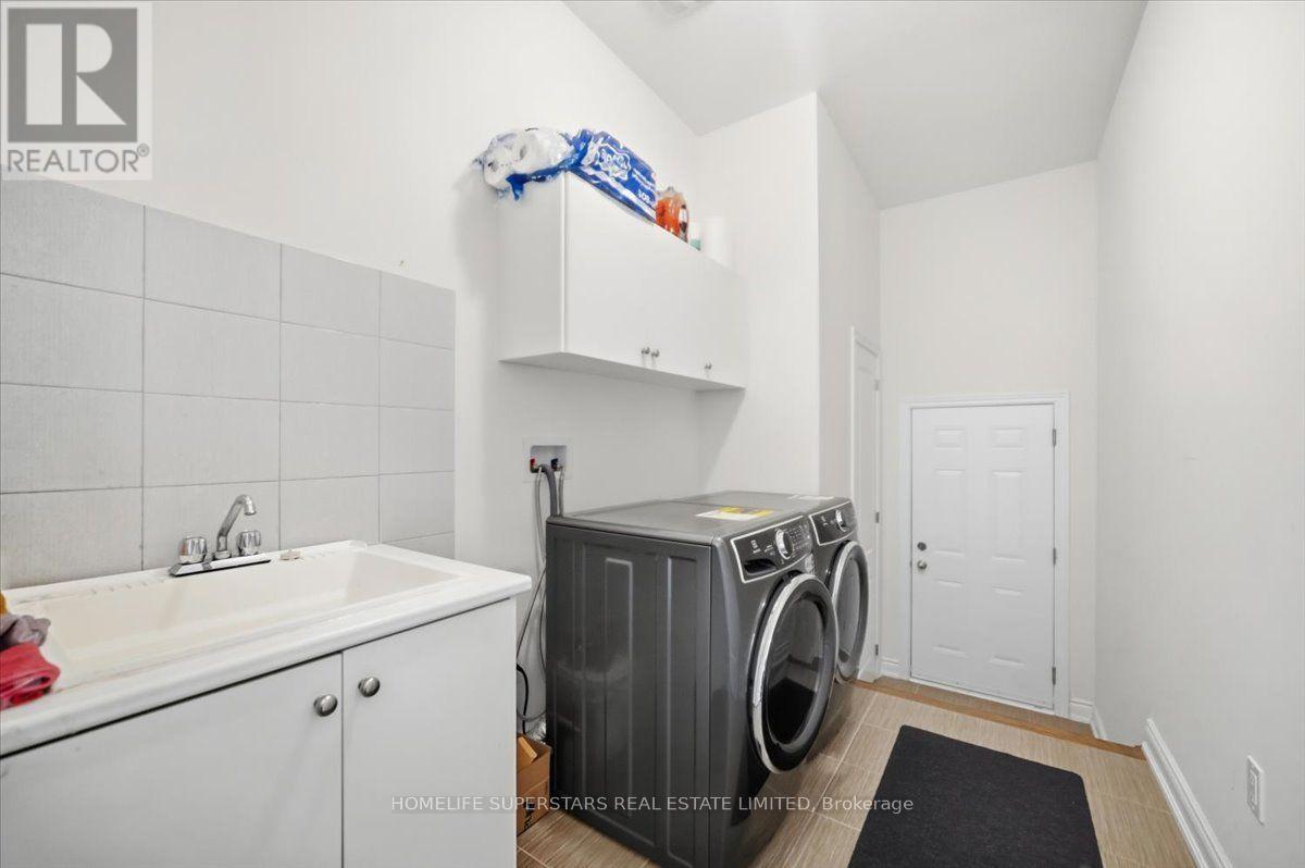 39 Lost Canyon Way, Brampton, Ontario  L6X 3A6 - Photo 24 - W13803304