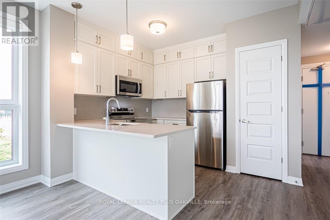 306 - 95 Dundas Street W, Oakville, Ontario  L6M 5N4 - Photo 16 - W13803360