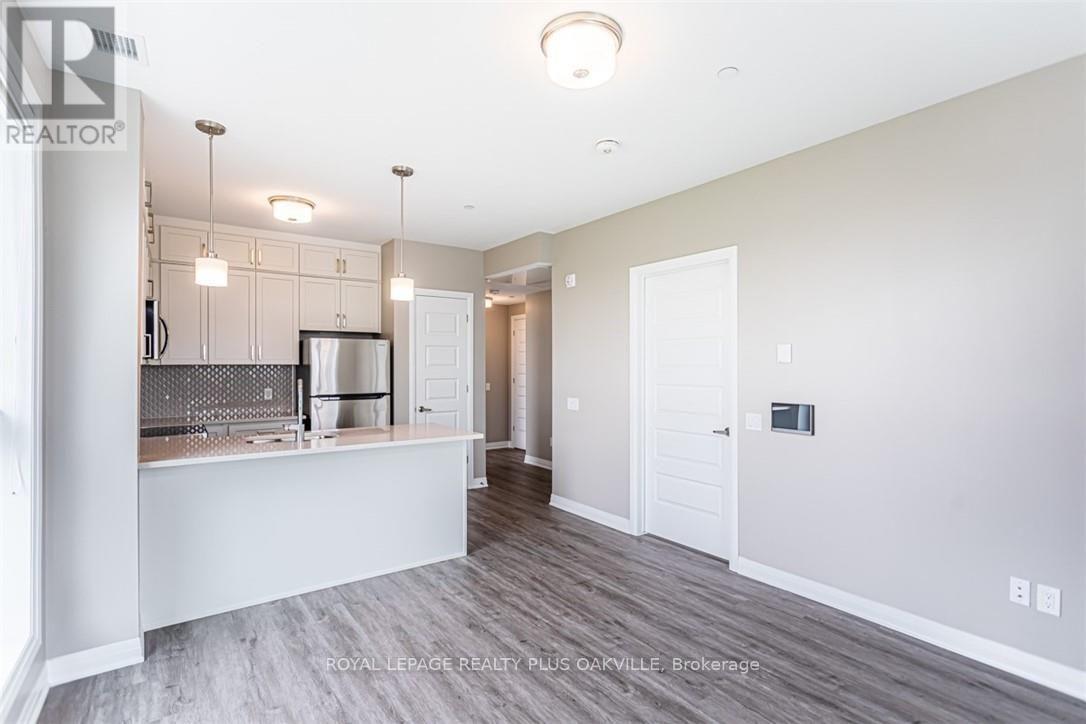 306 - 95 Dundas Street W, Oakville, Ontario  L6M 5N4 - Photo 18 - W13803360