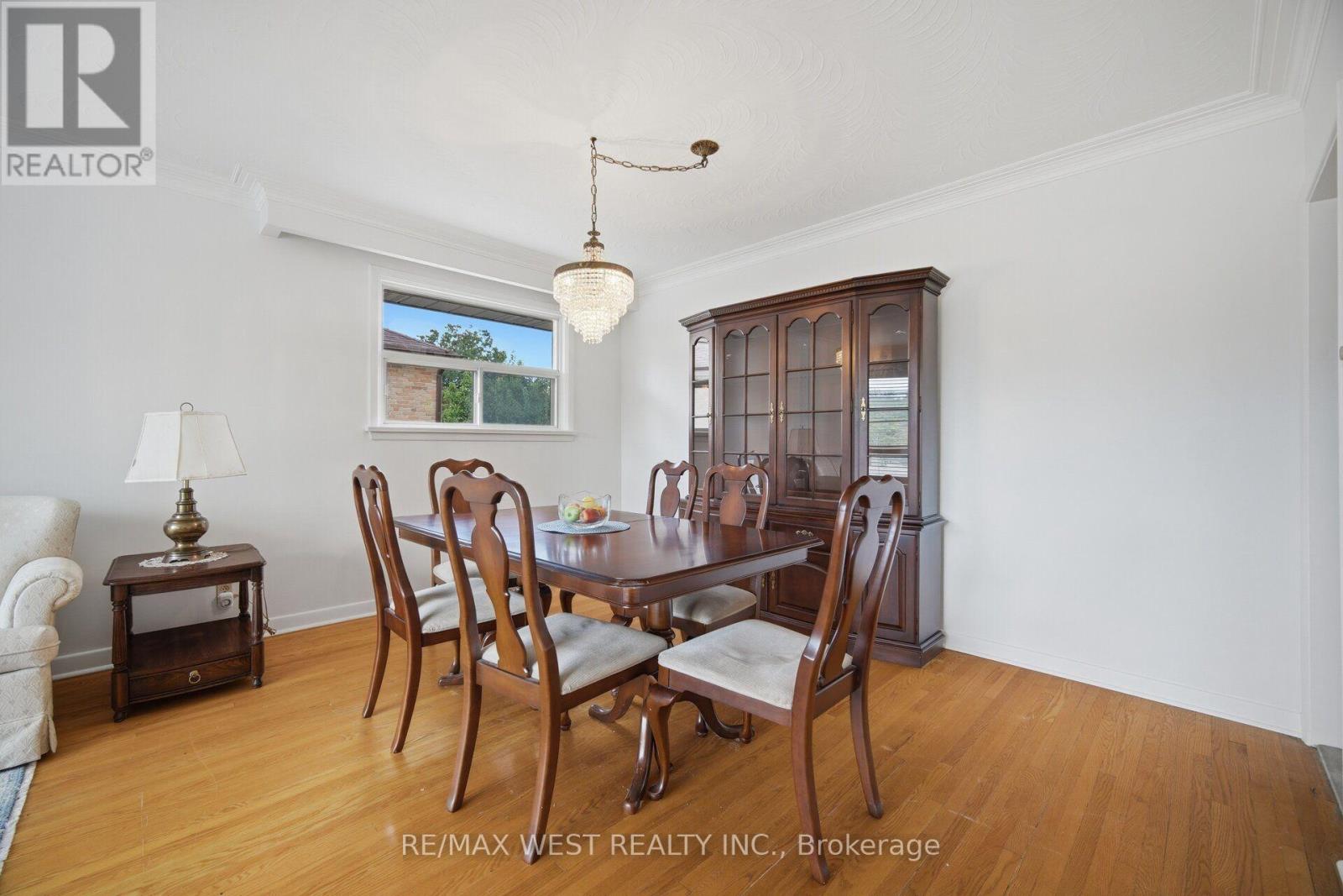 89 Wendell Avenue, Toronto, Ontario  M9N 3K8 - Photo 8 - W13803384