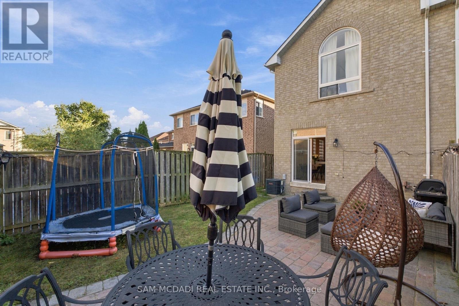 7331 Cork Tree Row, Mississauga, Ontario  L5N 8N9 - Photo 36 - W13803398