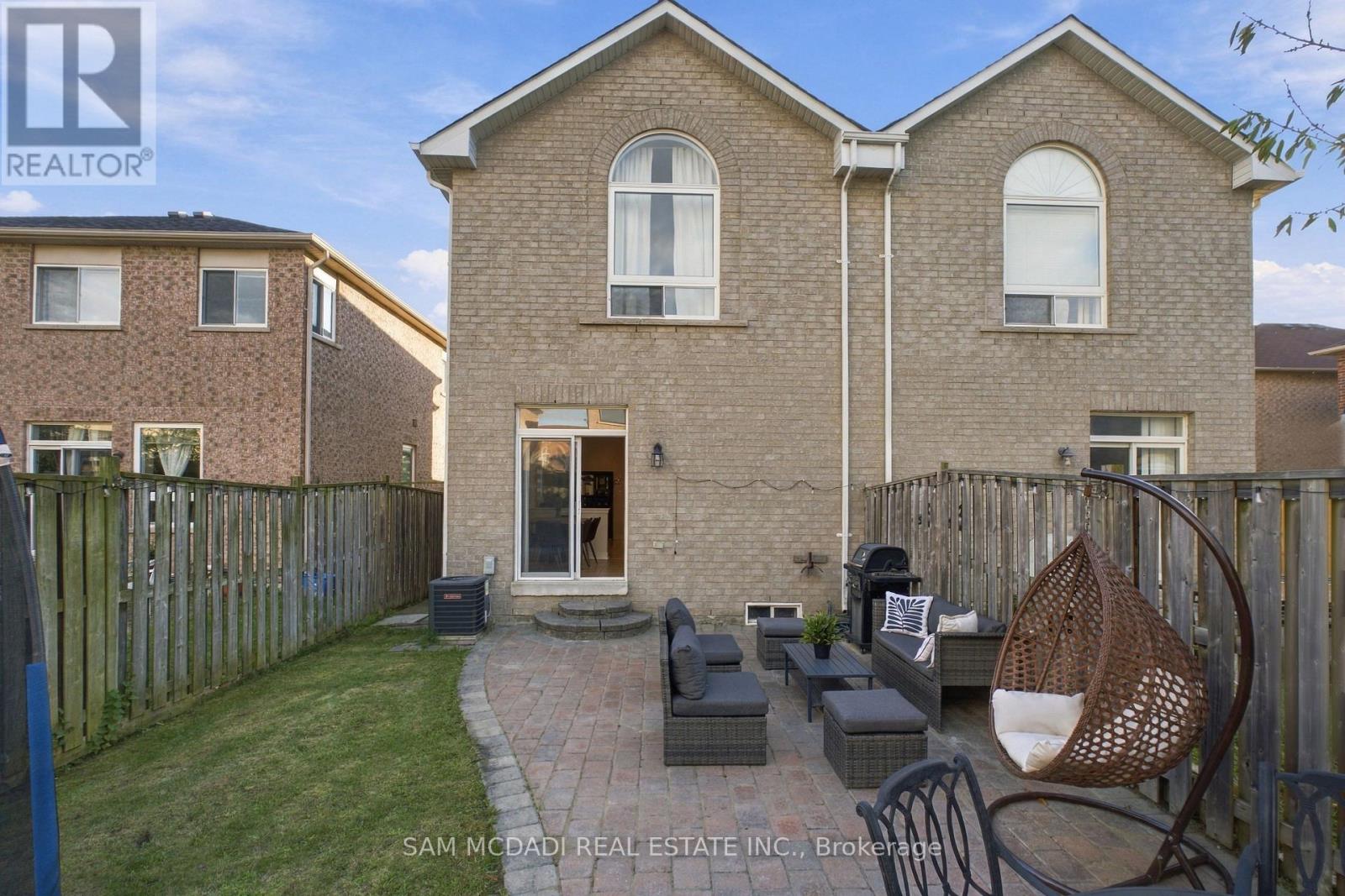 7331 Cork Tree Row, Mississauga, Ontario  L5N 8N9 - Photo 37 - W13803398