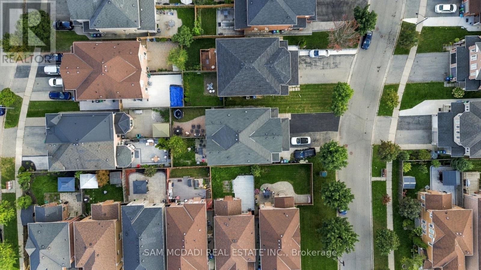 7331 Cork Tree Row, Mississauga, Ontario  L5N 8N9 - Photo 39 - W13803398