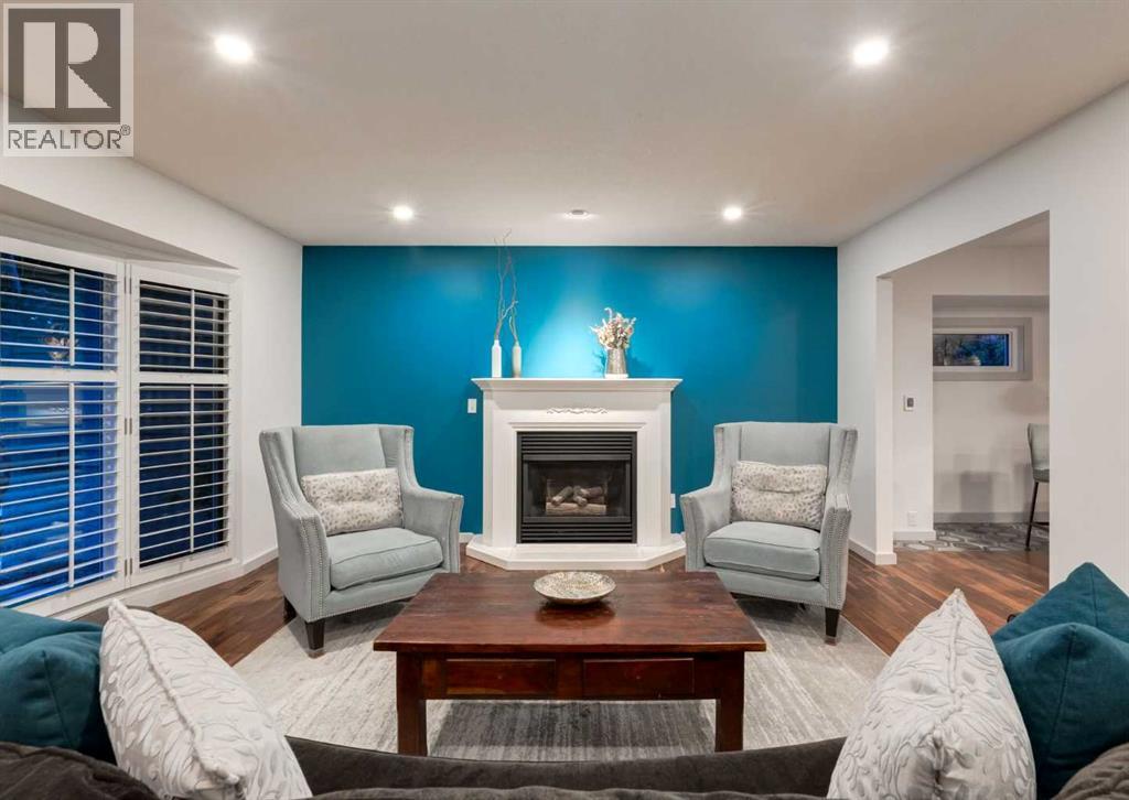 871 Oakside Circle Sw, Calgary, Alberta  T2V 4P6 - Photo 5 - A2346074