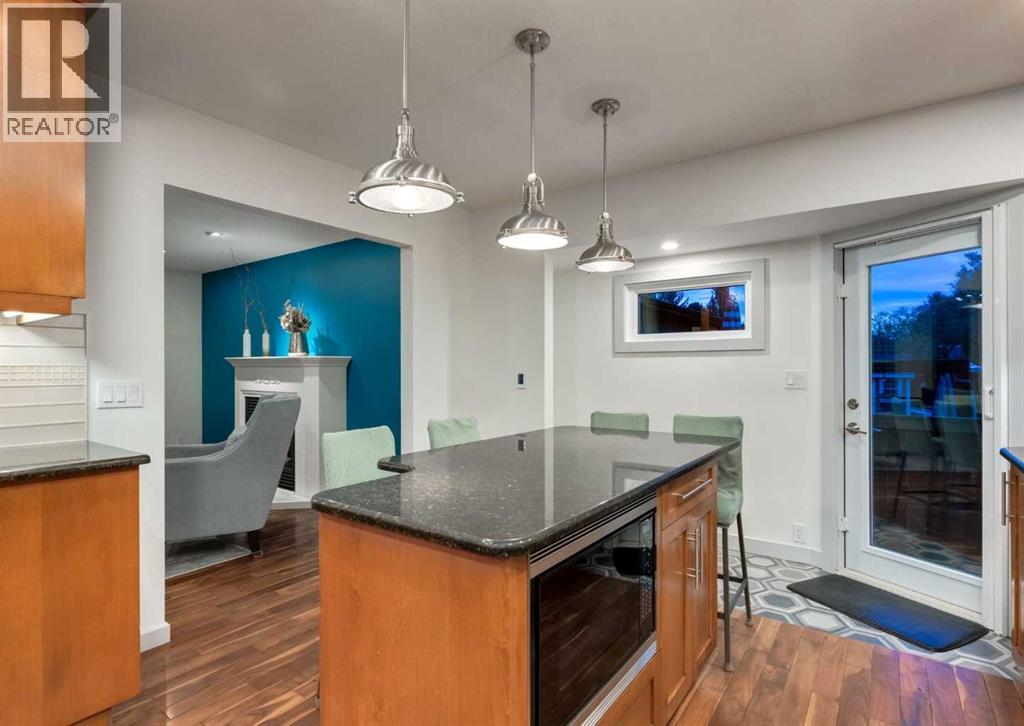 871 Oakside Circle Sw, Calgary, Alberta  T2V 4P6 - Photo 10 - A2346074