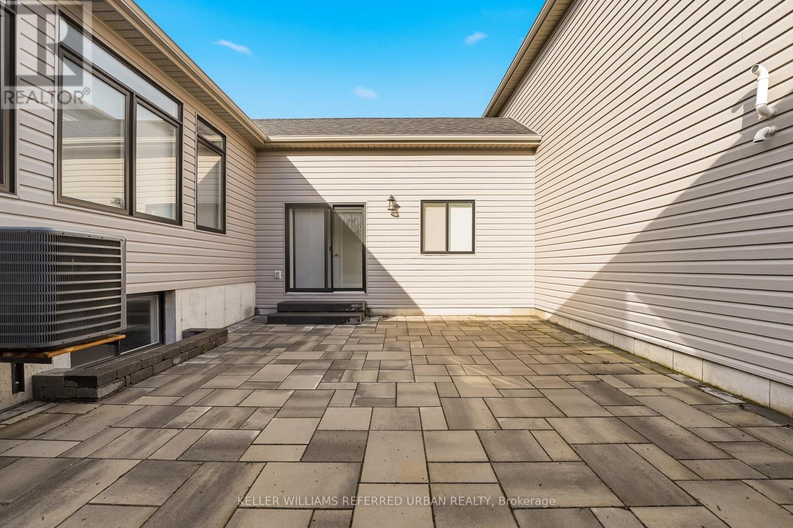 B - 70 Riverstone Way, Belleville, Ontario  K8N 0S6 - Photo 2 - X13803238