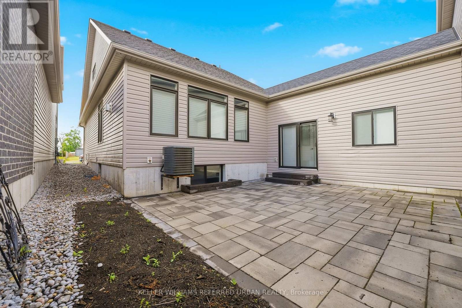 B - 70 Riverstone Way, Belleville, Ontario  K8N 0S6 - Photo 3 - X13803238