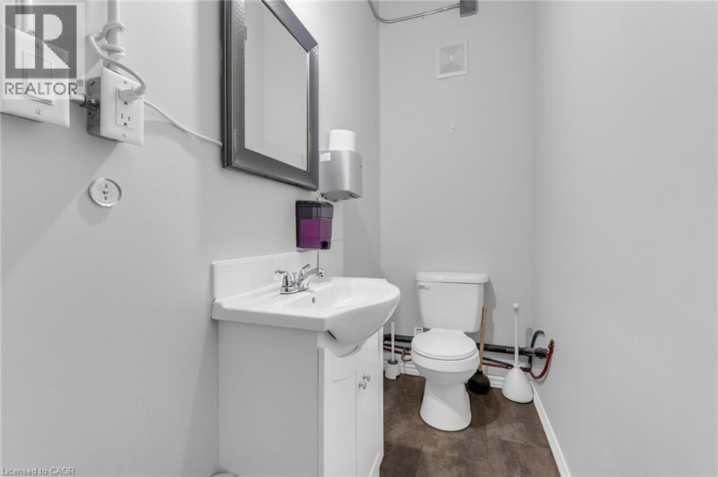 16 Myrtle Avenue Unit# 7, Hamilton, Ontario  L8M 2E9 - Photo 8 - 40839509