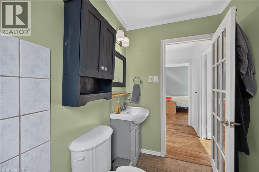 43 East 39th Street, Hamilton, Ontario  L8V 4G9 - Photo 21 - 40862626