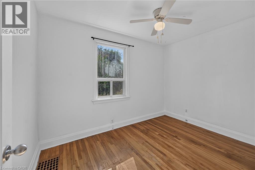 43 East 39th Street, Hamilton, Ontario  L8V 4G9 - Photo 18 - 40862626