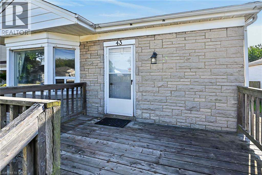 43 East 39th Street, Hamilton, Ontario  L8V 4G9 - Photo 3 - 40862626