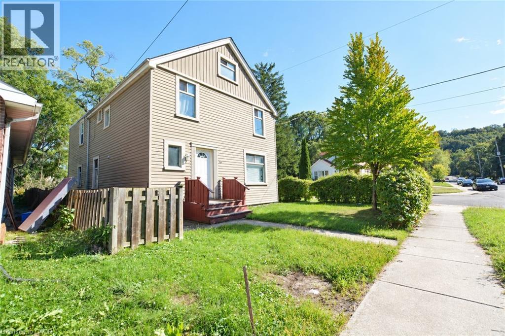 235 Broadway Avenue, Hamilton, Ontario  L8S 2W5 - Photo 3 - 40864598