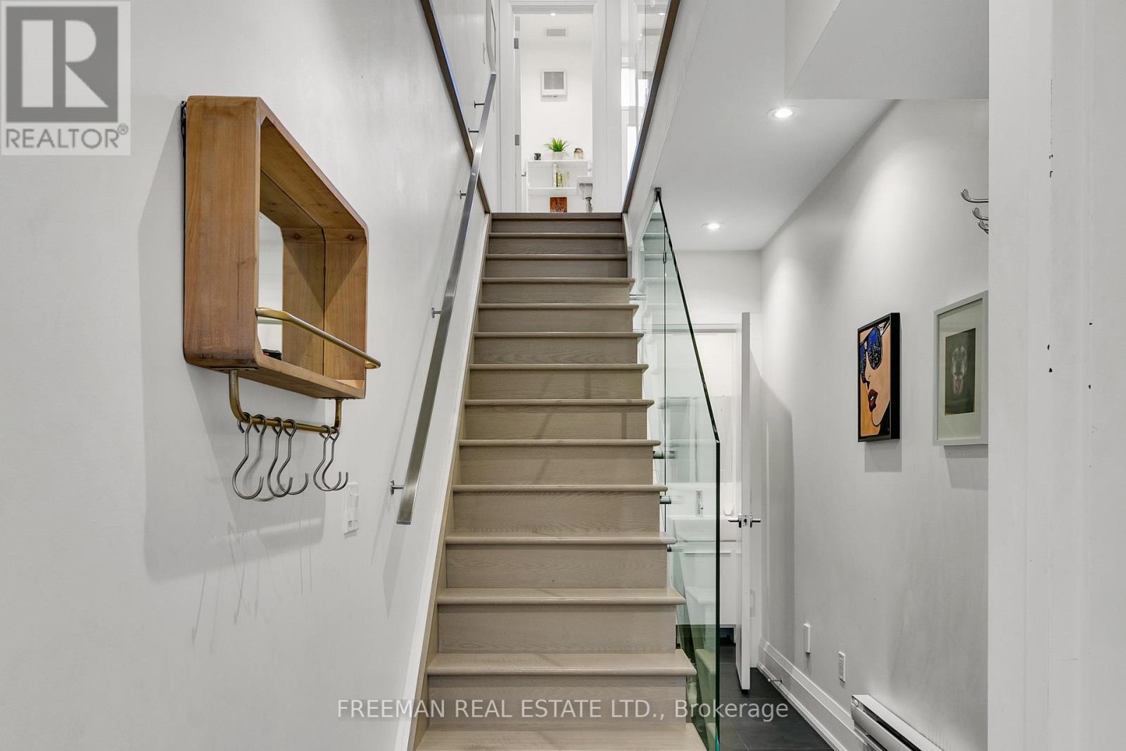 Laneway - 1239 Bloor Street W, Toronto, Ontario  M6H 1N6 - Photo 3 - C13798710