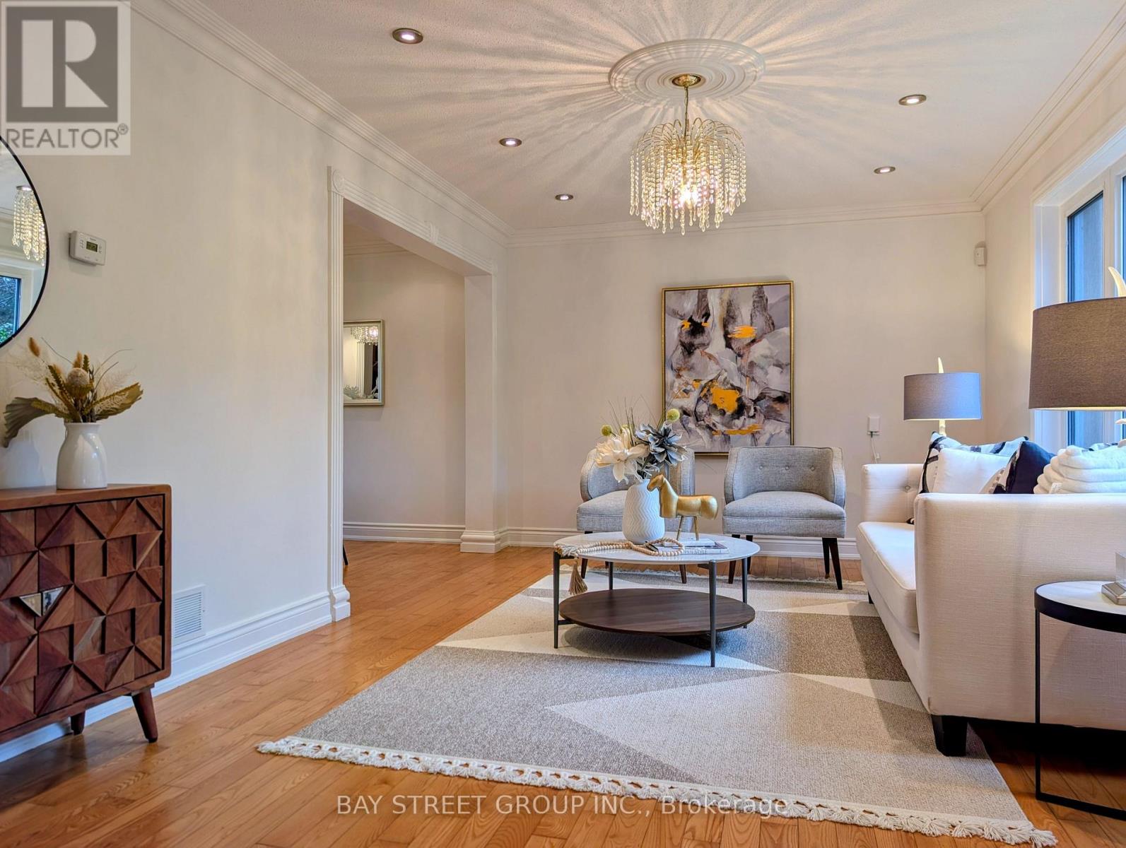 Upper - 210 Shaughnessy Boulevard, Toronto, Ontario  M2J 1K4 - Photo 3 - C13622066