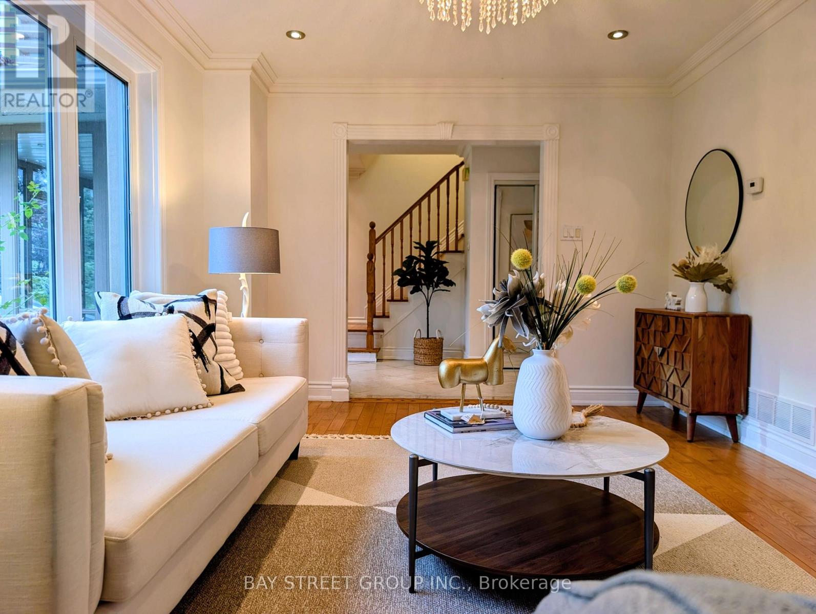 Upper - 210 Shaughnessy Boulevard, Toronto, Ontario  M2J 1K4 - Photo 4 - C13622066