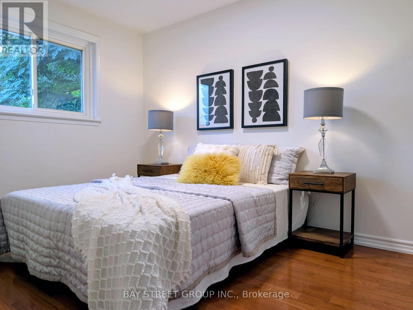 Upper - 210 Shaughnessy Boulevard, Toronto, Ontario  M2J 1K4 - Photo 11 - C13622066