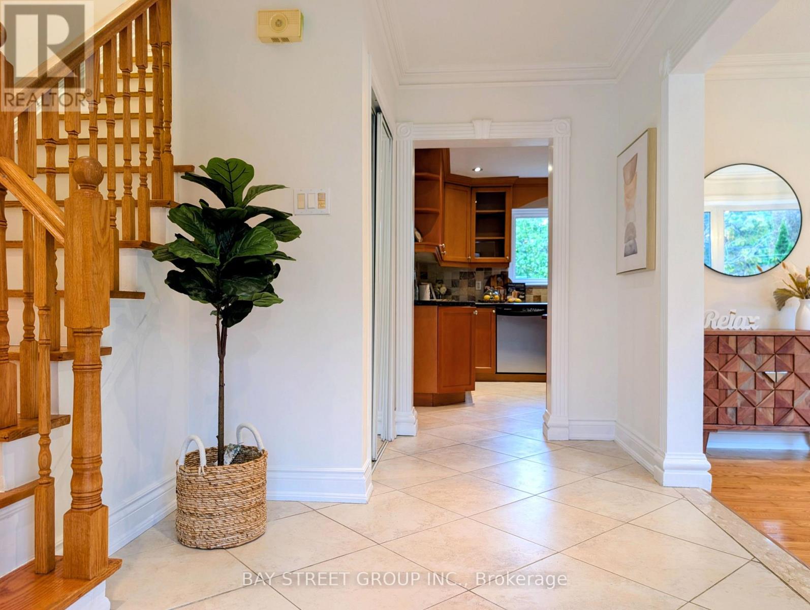 Upper - 210 Shaughnessy Boulevard, Toronto, Ontario  M2J 1K4 - Photo 2 - C13622066