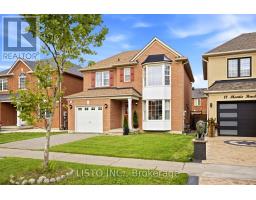 15 MANTIS ROAD, Toronto, Ontario