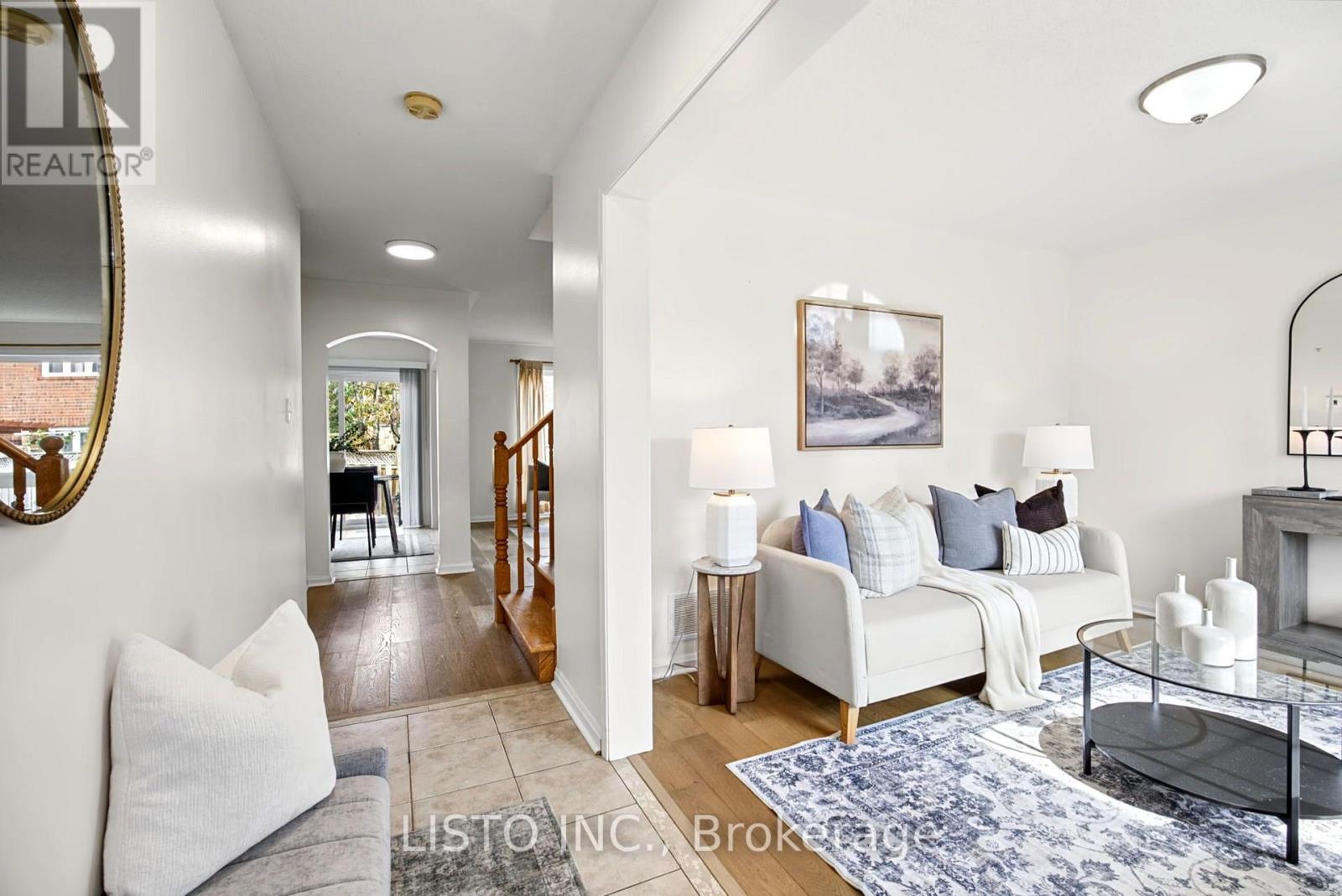 15 Mantis Road, Toronto, Ontario  M1X 1W4 - Photo 3 - E13802688