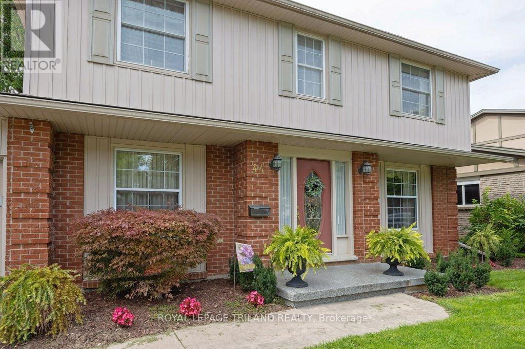 44 Spencer Crescent, London North, Ontario  N5X 2K6 - Photo 2 - X13803512