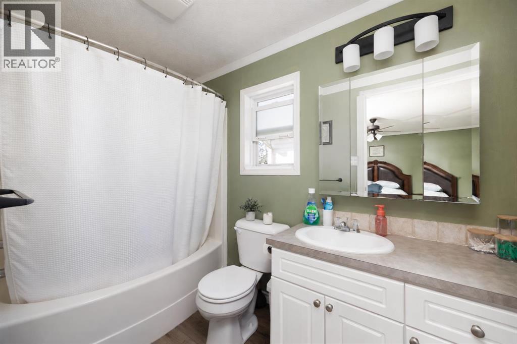 136 Sumac Crescent
