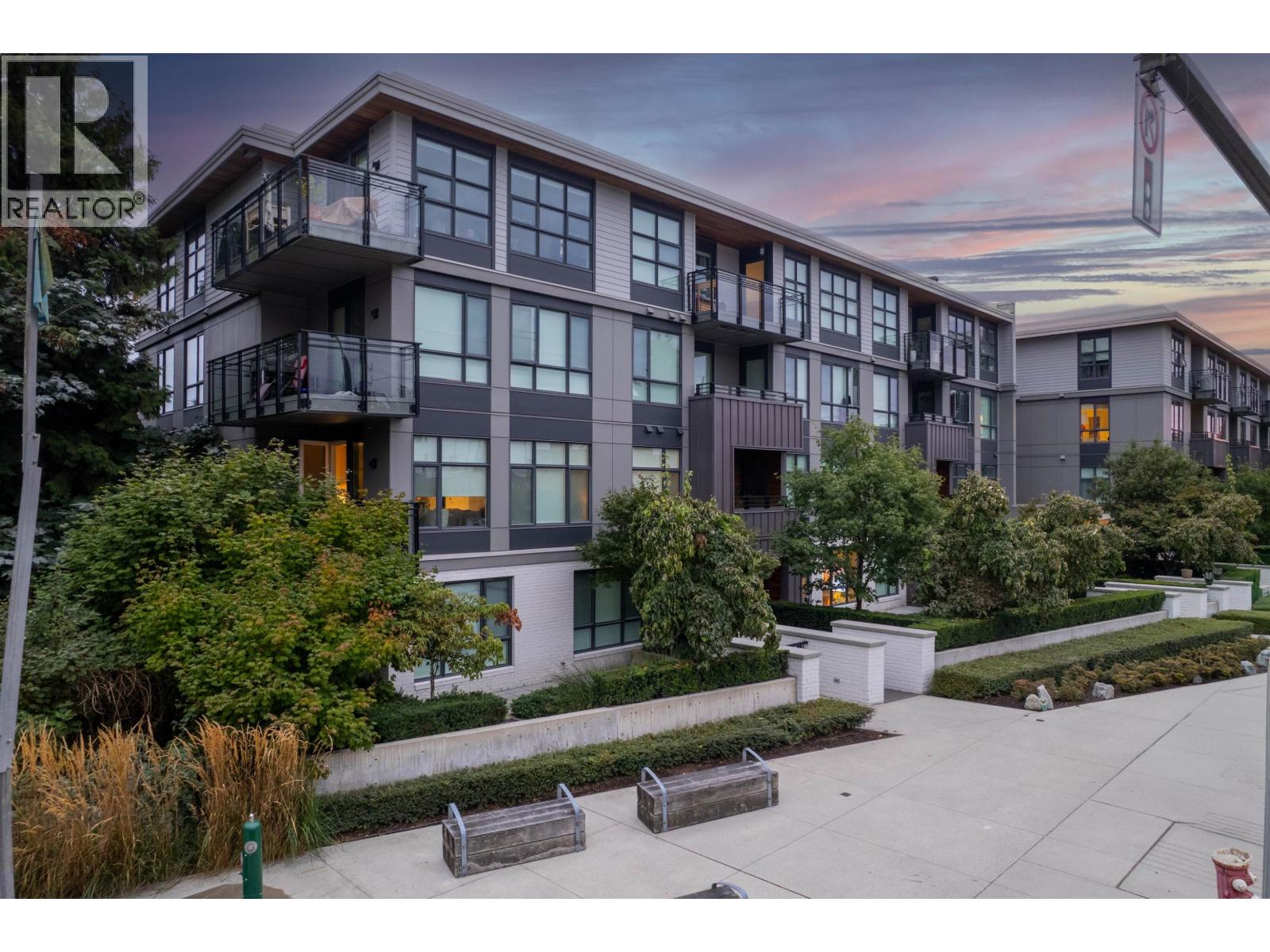 308 747 E 3rd Street, North Vancouver, British Columbia  V7L 1G8 - Photo 2 - R3163739
