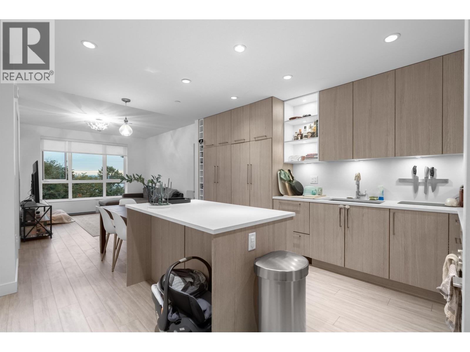 308 747 E 3rd Street, North Vancouver, British Columbia  V7L 1G8 - Photo 12 - R3163739