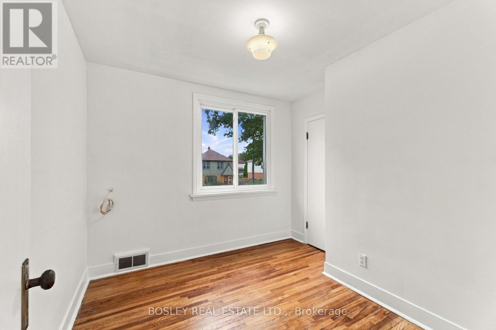 5663 Morse Avenue, Niagara Falls, Ontario  L2G 4G3 - Photo 13 - X13803528
