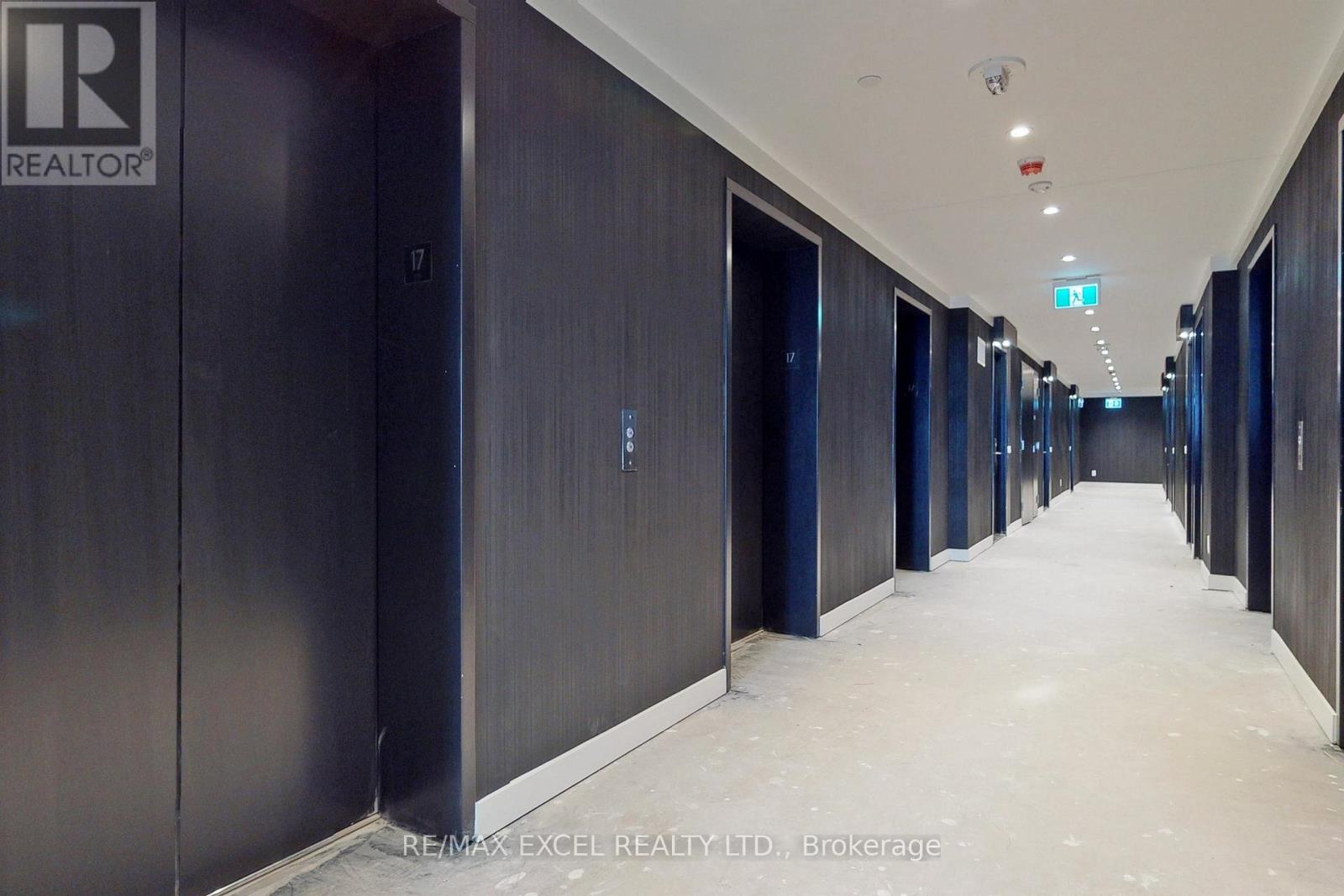 1720 - 20 Edward Street, Toronto, Ontario  M5G 1C9 - Photo 4 - C13803618