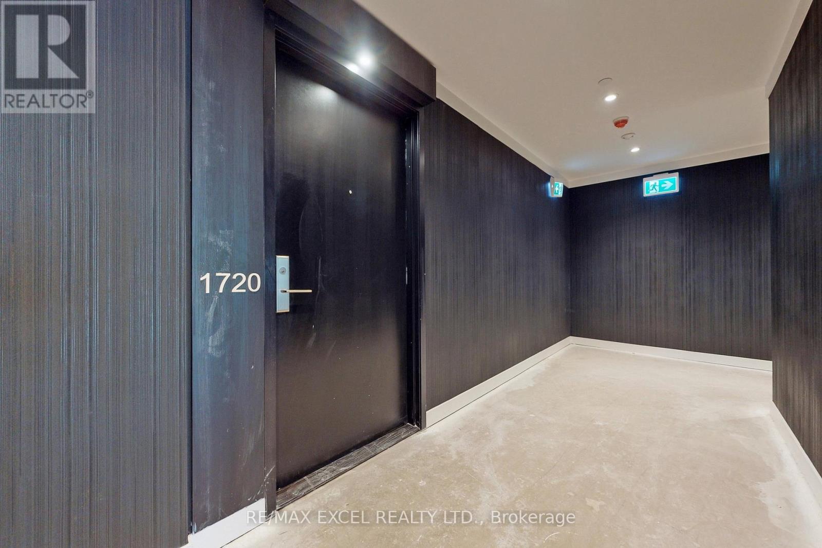 1720 - 20 Edward Street, Toronto, Ontario  M5G 1C9 - Photo 5 - C13803618