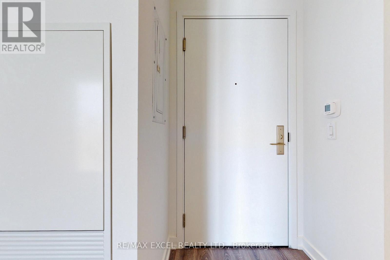 1720 - 20 Edward Street, Toronto, Ontario  M5G 1C9 - Photo 6 - C13803618