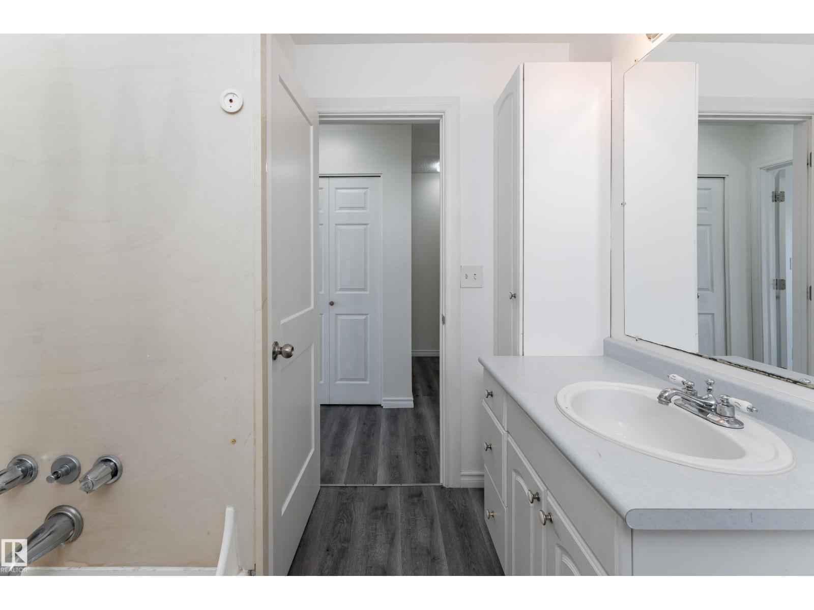 11363 22 Av NW, Edmonton, Alberta  T6J 4V8 - Photo 27 - E4509406