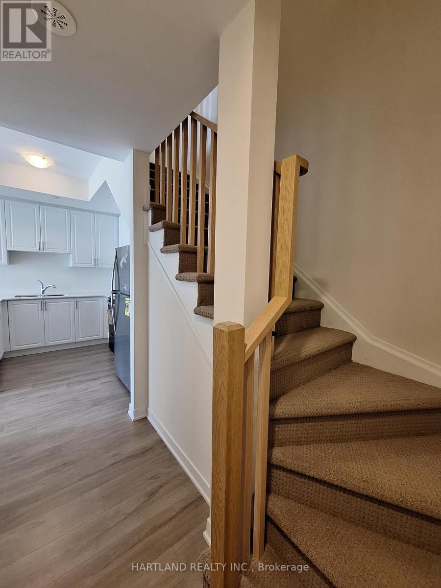 304 - 1695 Dersan Street, Pickering, Ontario  L1X 0S9 - Photo 7 - E13803540