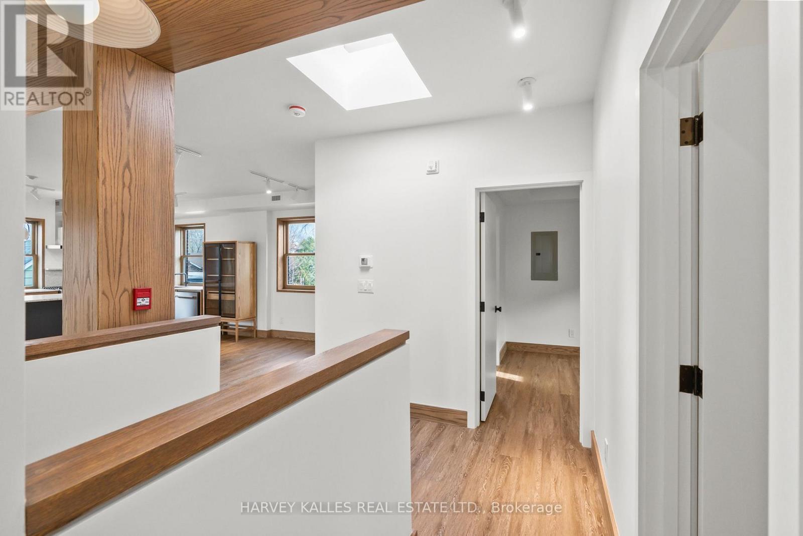 One - 663 Greenwood Avenue, Toronto, Ontario  M4J 4B3 - Photo 15 - E13803548