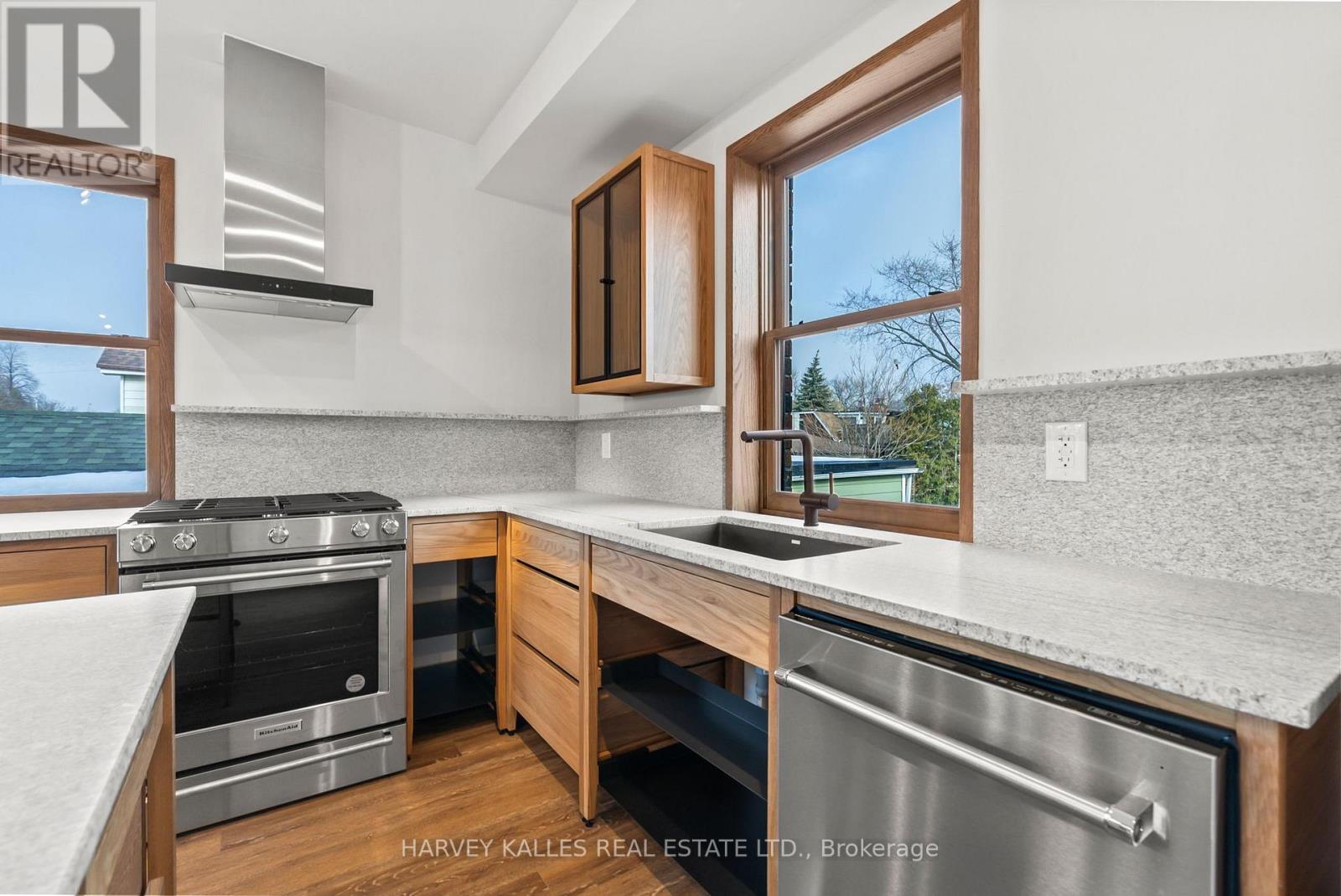 One - 663 Greenwood Avenue, Toronto, Ontario  M4J 4B3 - Photo 26 - E13803548
