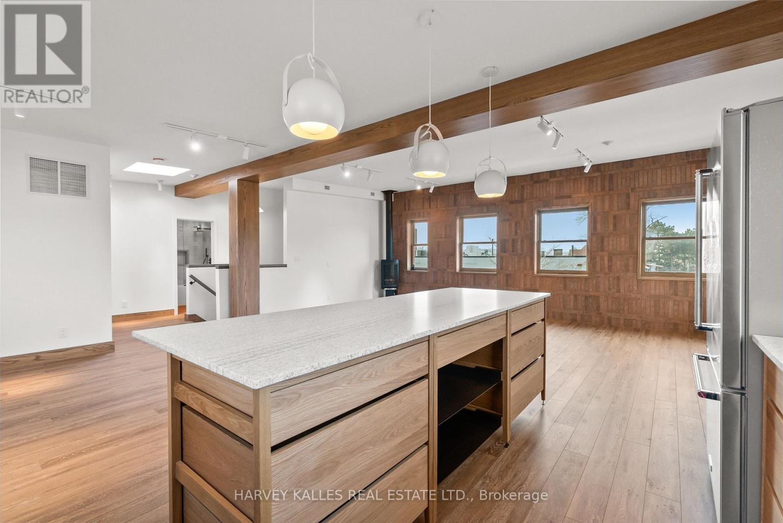 One - 663 Greenwood Avenue, Toronto, Ontario  M4J 4B3 - Photo 27 - E13803548