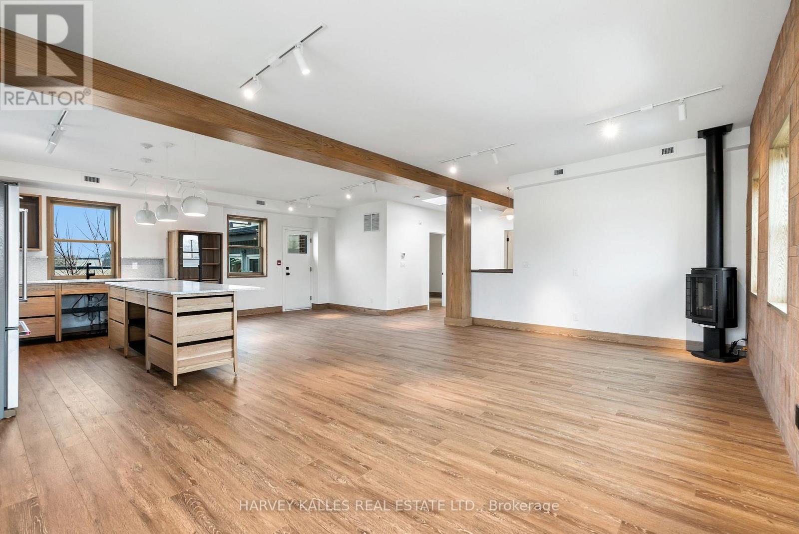One - 663 Greenwood Avenue, Toronto, Ontario  M4J 4B3 - Photo 35 - E13803548
