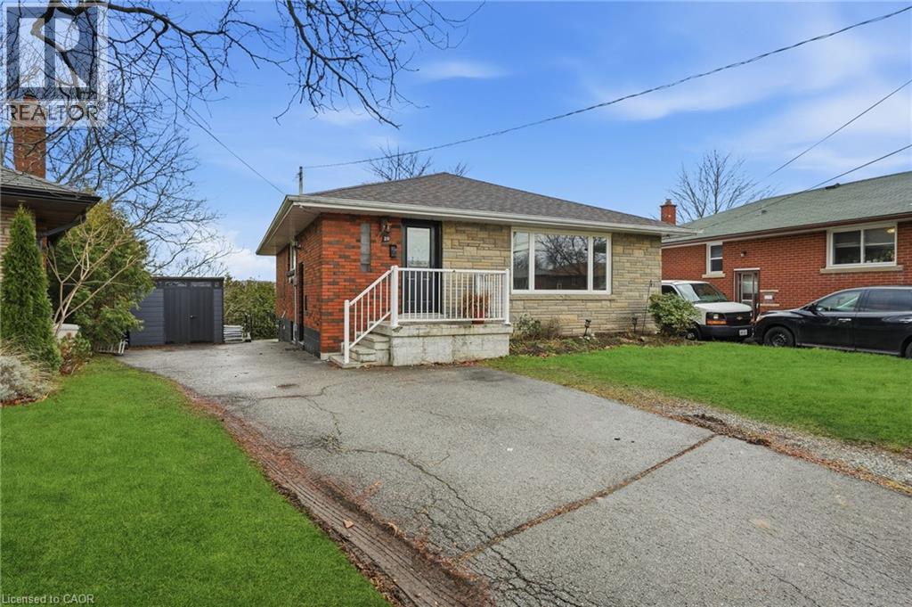 20 Nelligan Place, Hamilton, Ontario  L8K 4X7 - Photo 3 - 40863875
