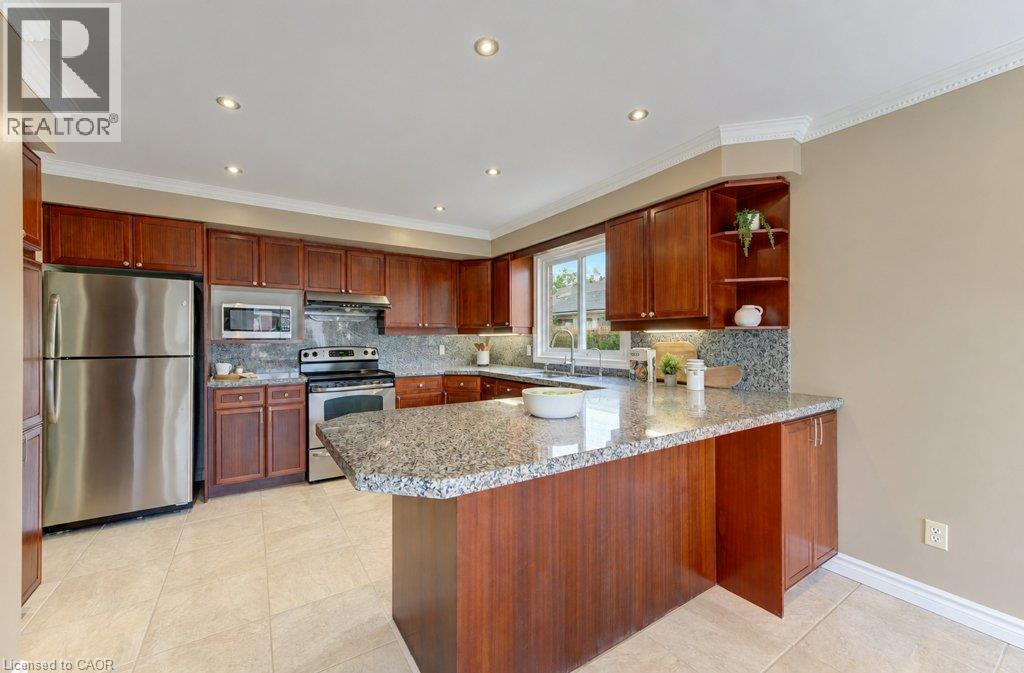 546 Sandbrooke Court, Waterloo, Ontario  N2T 2H4 - Photo 18 - 40864298