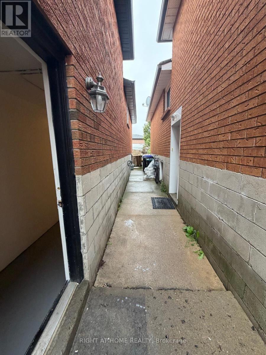 Unknown Address, ,    - Photo 1 - N13803590