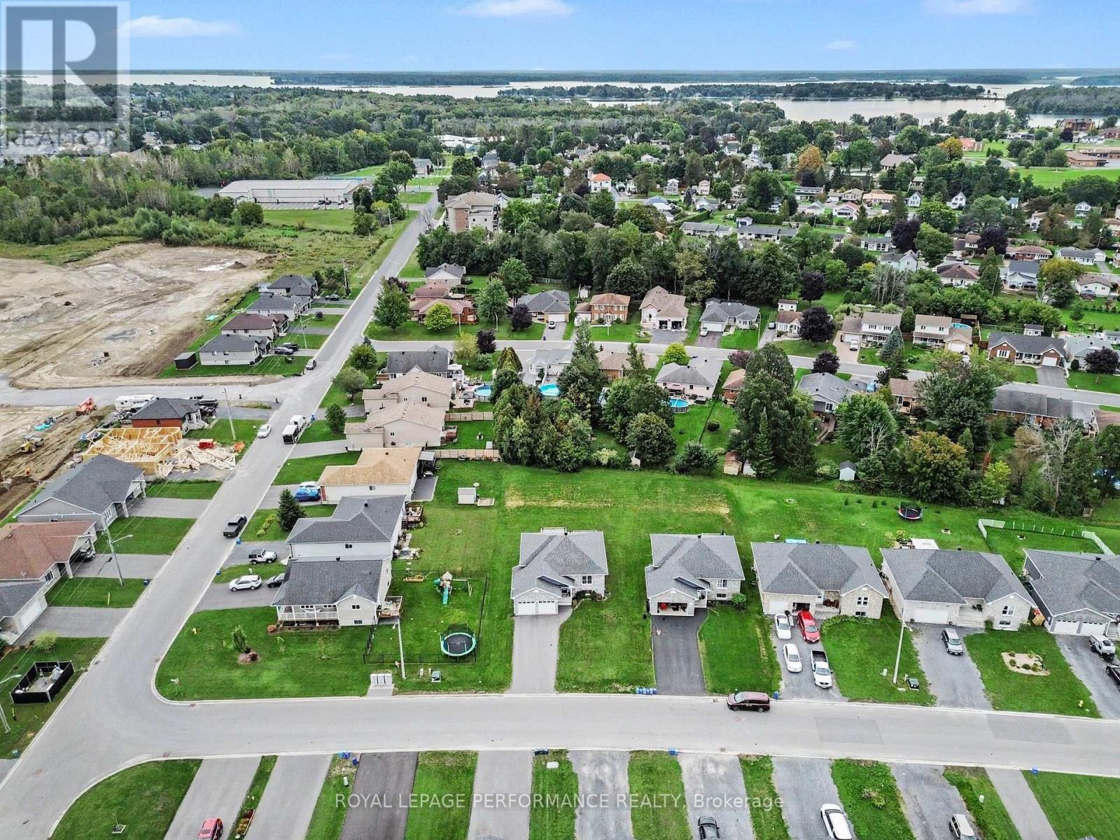 104 French Avenue, South Stormont, Ontario K0C 1P0 - Photo 37 - X13803550