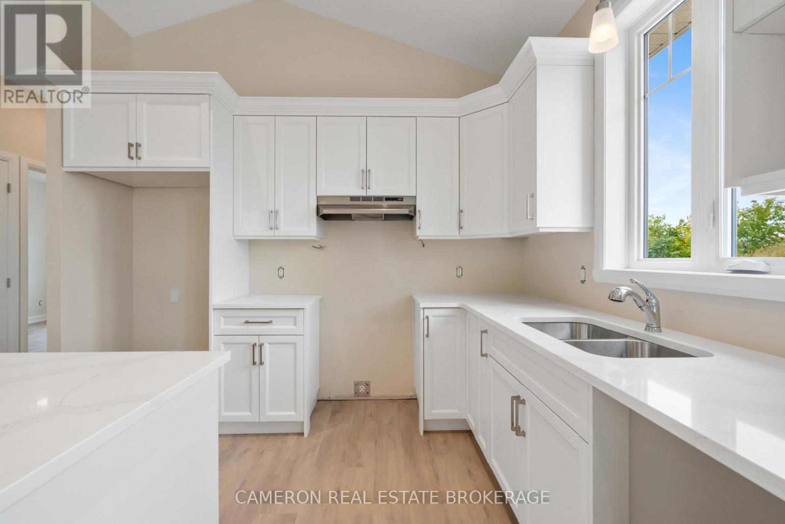 3190 Mauricy Street, Cornwall, Ontario  K6K 0A1 - Photo 7 - X13803556