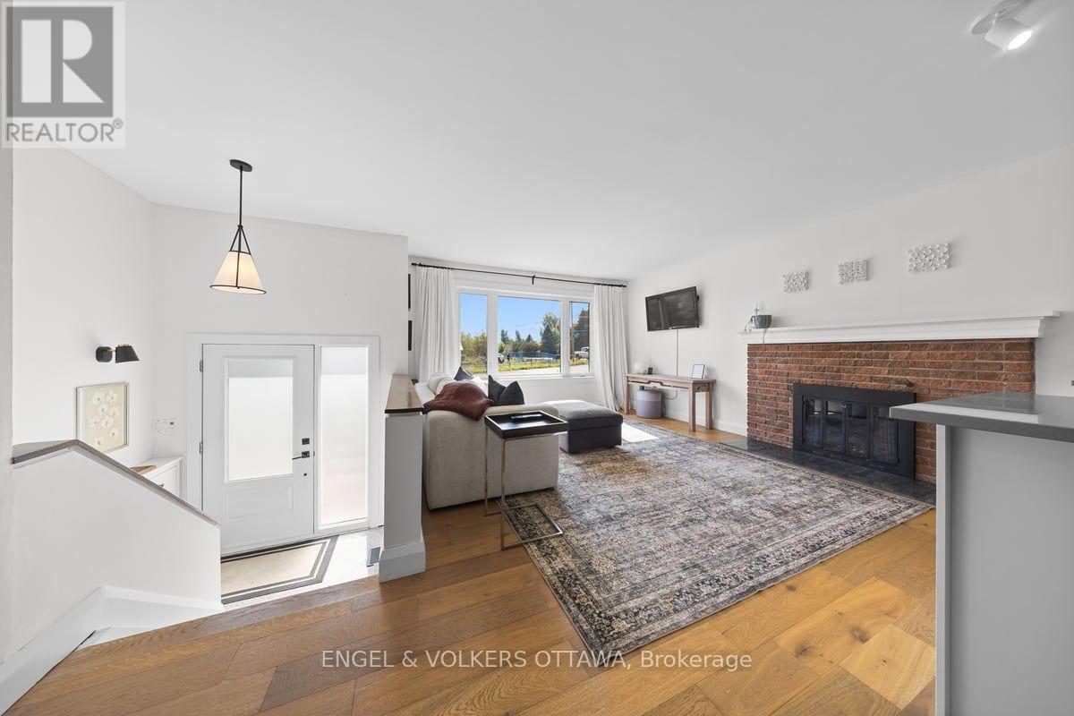 1393 Sutherland Drive, Ottawa, Ontario  K4M 1B3 - Photo 5 - X13802330