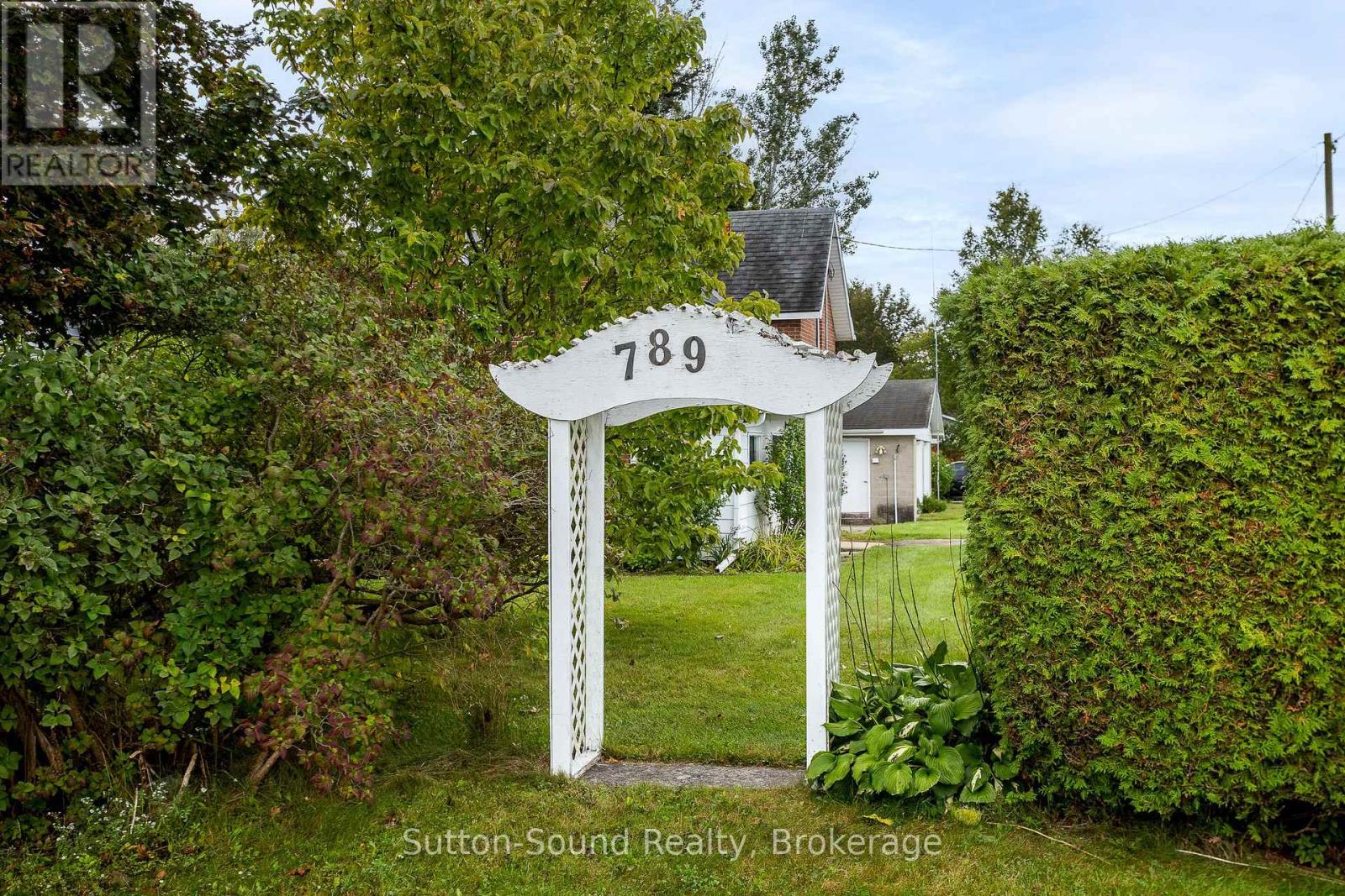 789 24th St West Street W, Owen Sound, Ontario  N4K 4H9 - Photo 2 - X13803562
