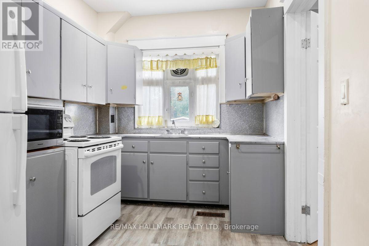 153 Church Street, Toronto, Ontario  M9N 1N6 - Photo 14 - W13803554
