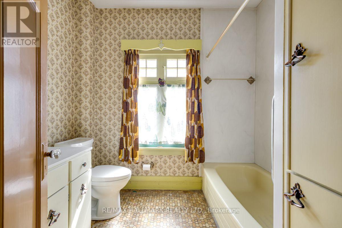 153 Church Street, Toronto, Ontario  M9N 1N6 - Photo 27 - W13803554