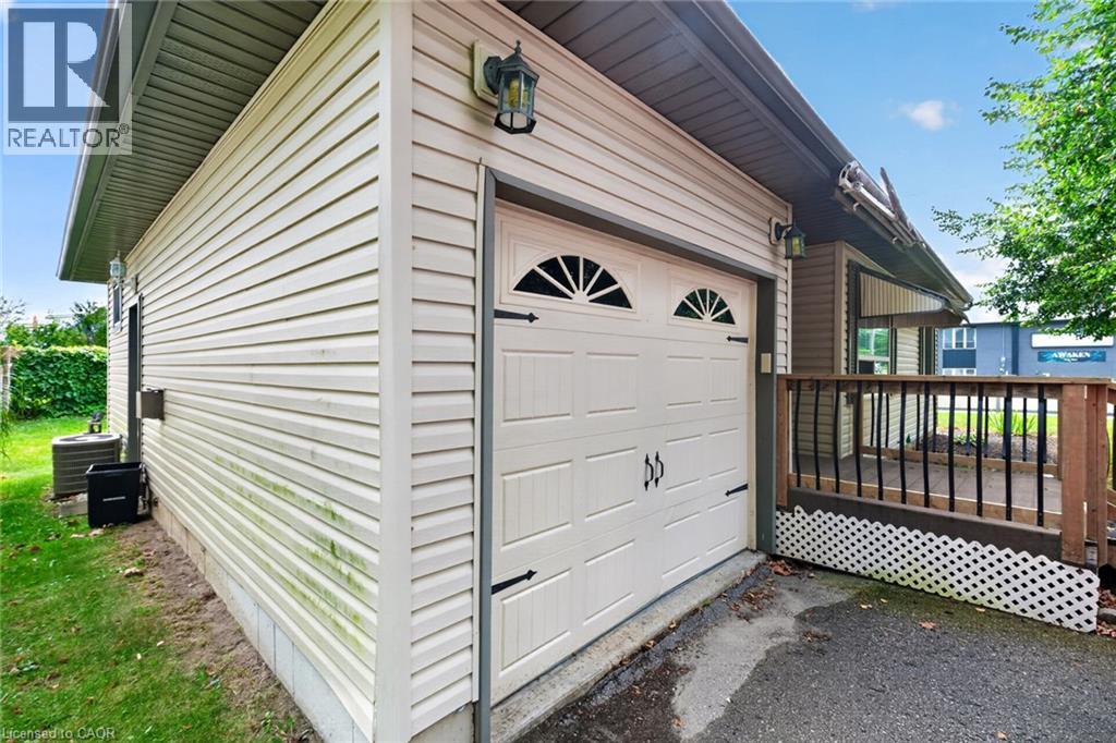 1 Payne Avenue, Simcoe, Ontario  N3Y 4C2 - Photo 3 - 40863381