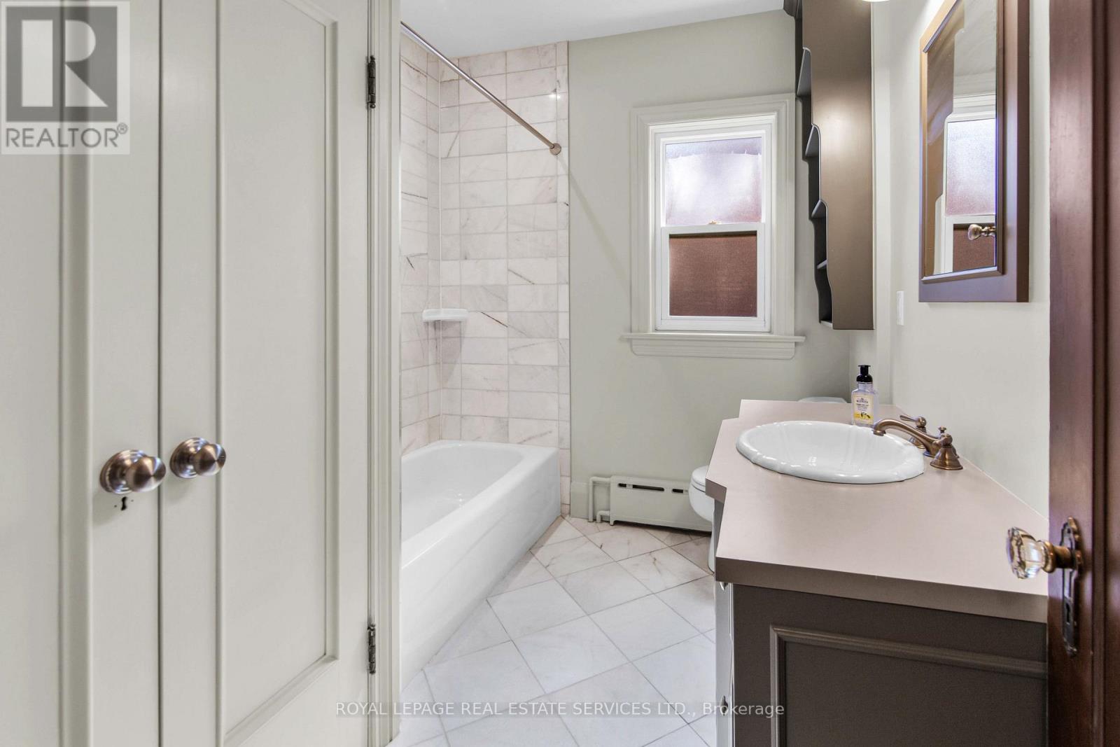 2nd Floor - 113 Chaplin Crescent, Toronto, Ontario  M5P 1A6 - Photo 34 - C13791316
