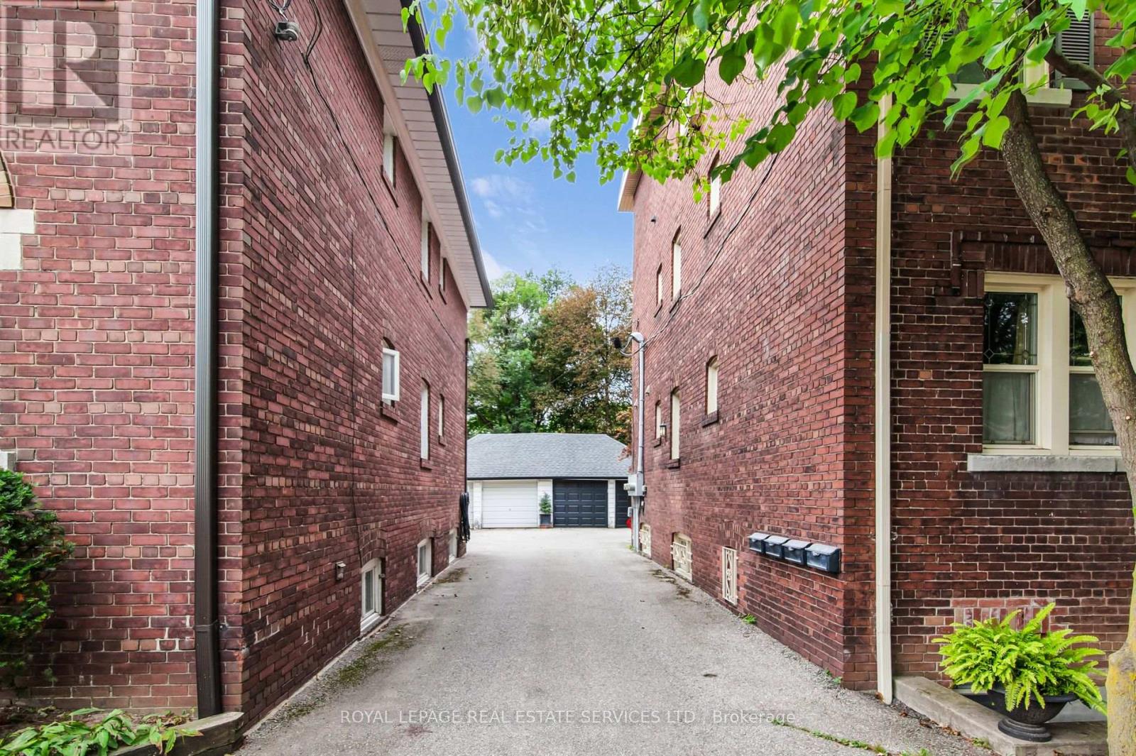 2nd Floor - 113 Chaplin Crescent, Toronto, Ontario  M5P 1A6 - Photo 36 - C13791316
